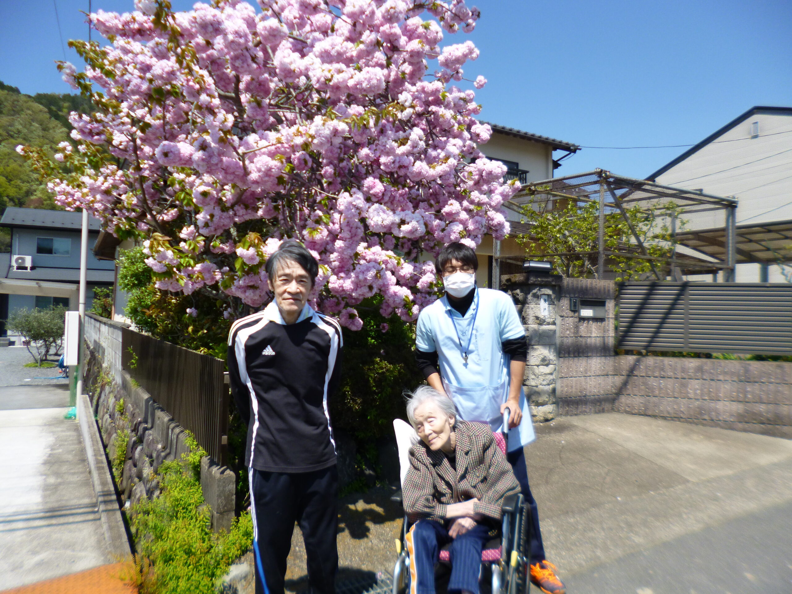 活動歴および当時の関連ビジュアル記録